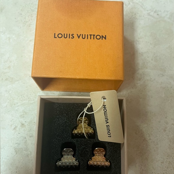 Louis Vuitton Accessories Brand New Louis Vuitton Mini Claw Clips